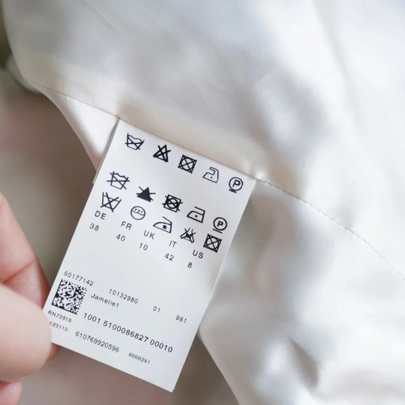 Boss Hugo Boss Textured Zebra Print Cropped  Blazer - Picture 12 of 12